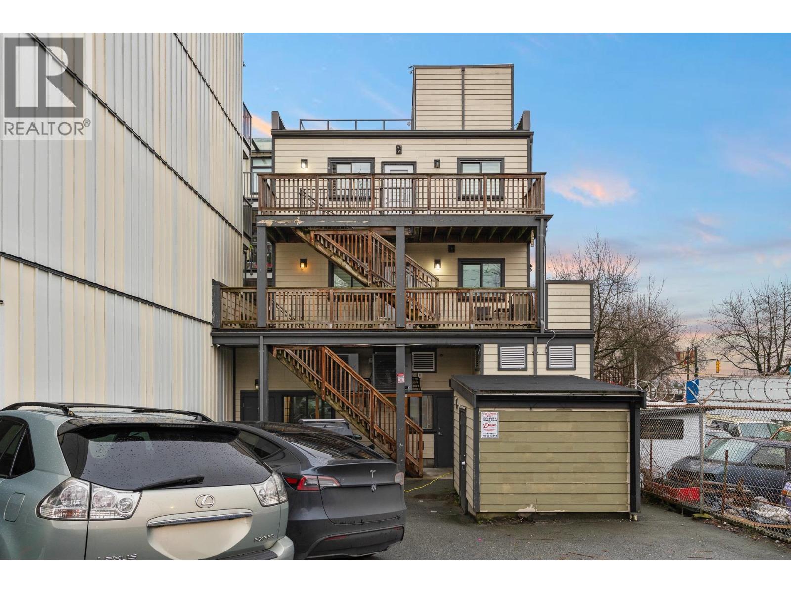 754-758 E Broadway Property Photo 11
