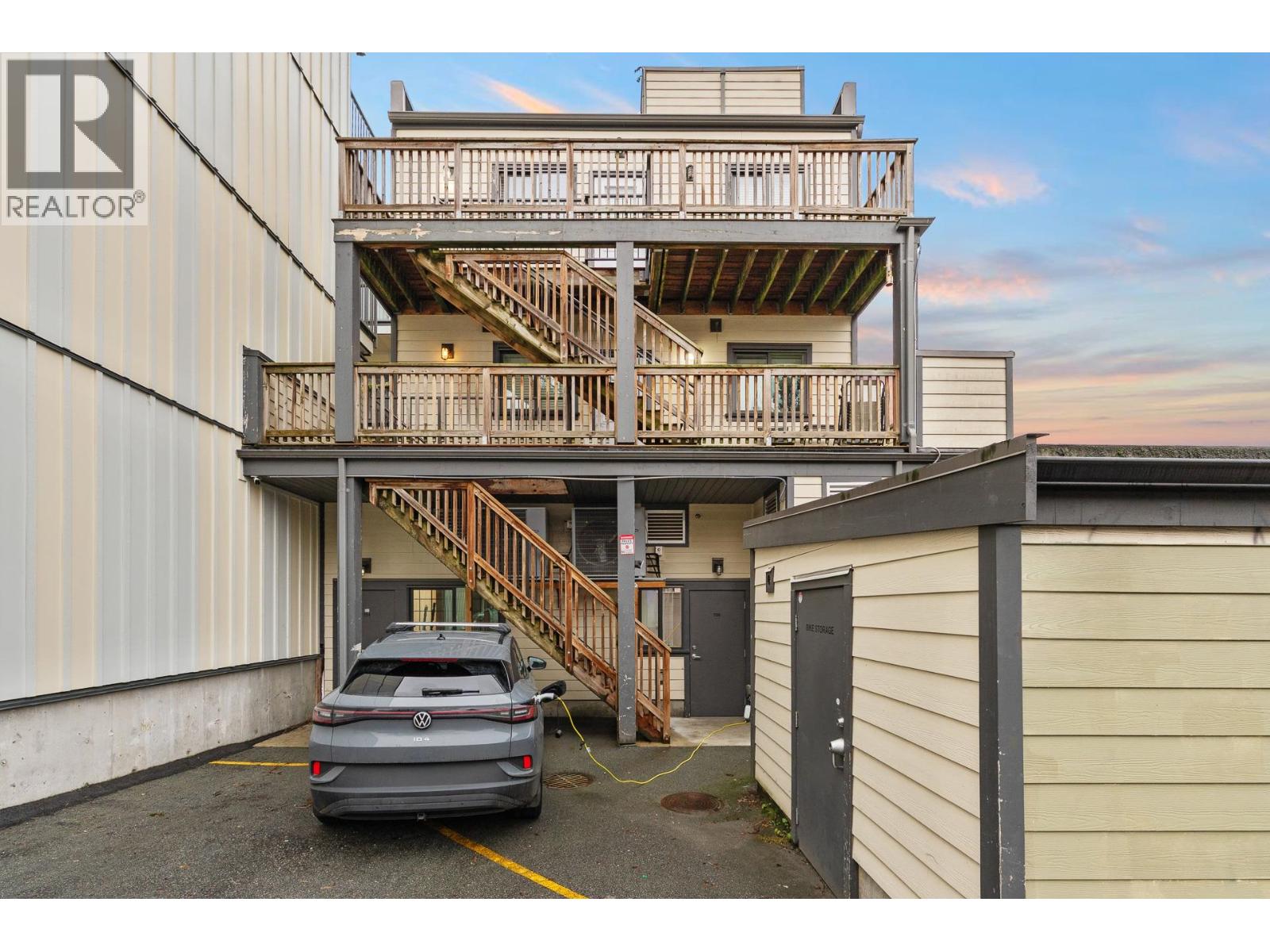 754-758 E Broadway Property Photo 13