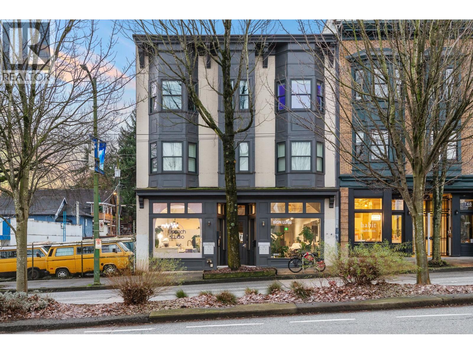 754-758 E Broadway Property Photo 18