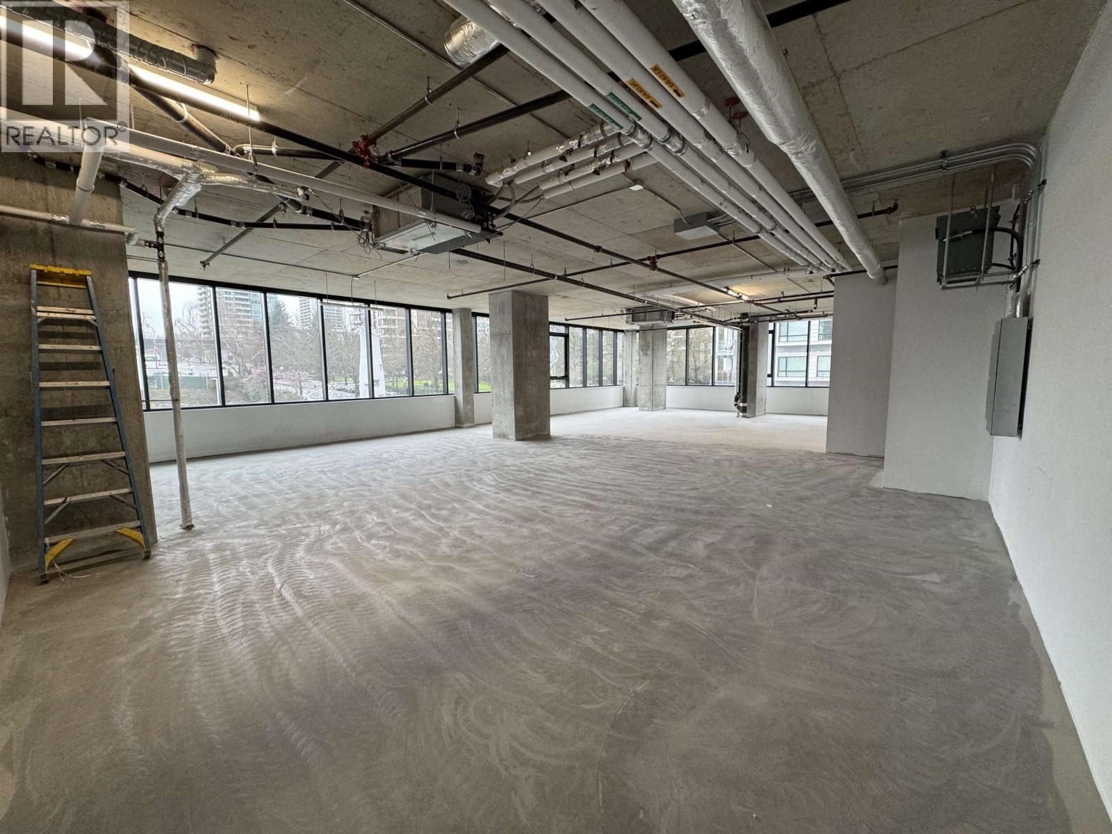 208 4279 Dawson Street Property Photo 3
