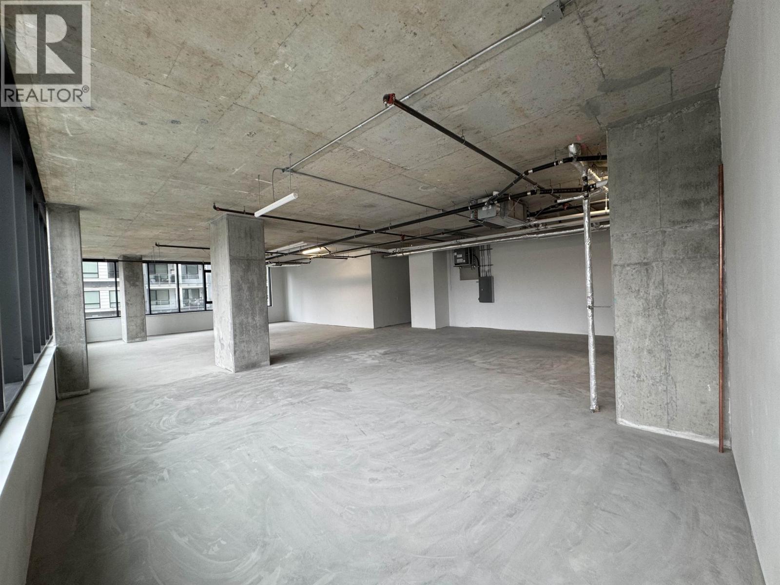 208 4279 Dawson Street Property Photo 4