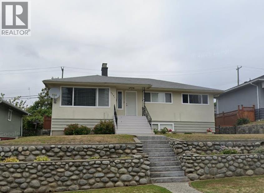 4761 RIDGELAWN DRIVE Property Photo 1