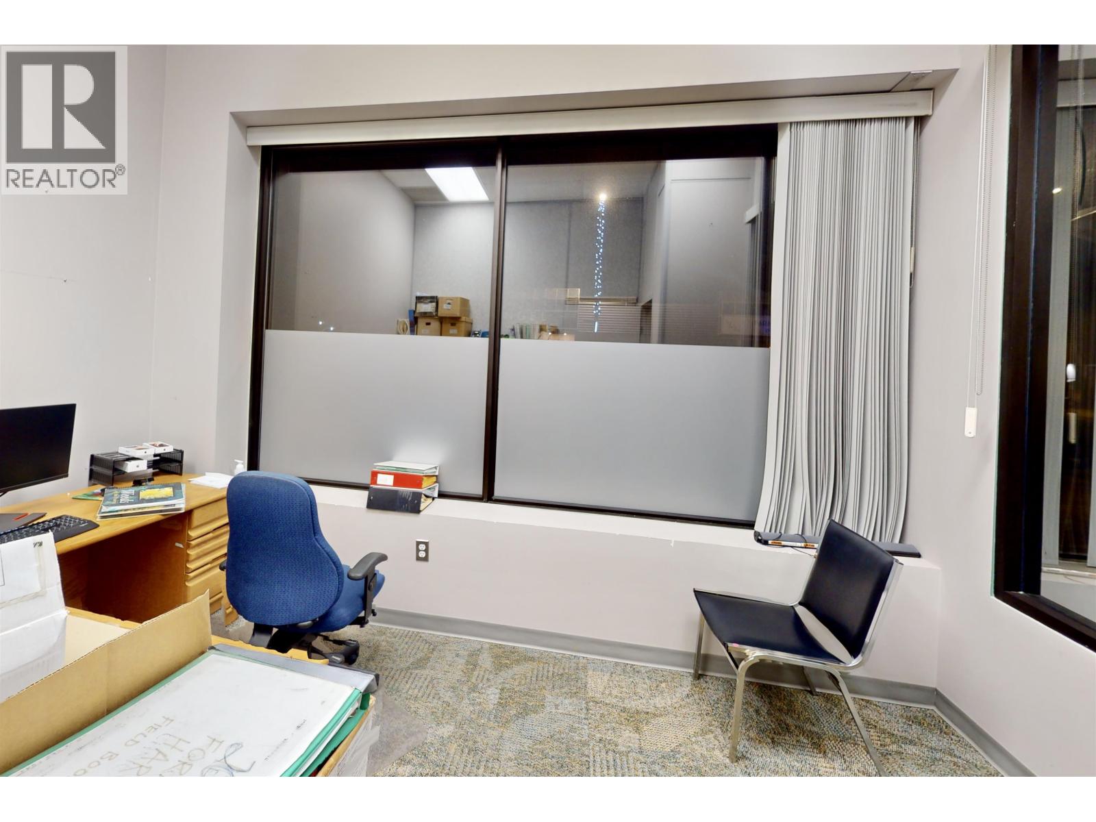 10039 100 Street Property Photo 10