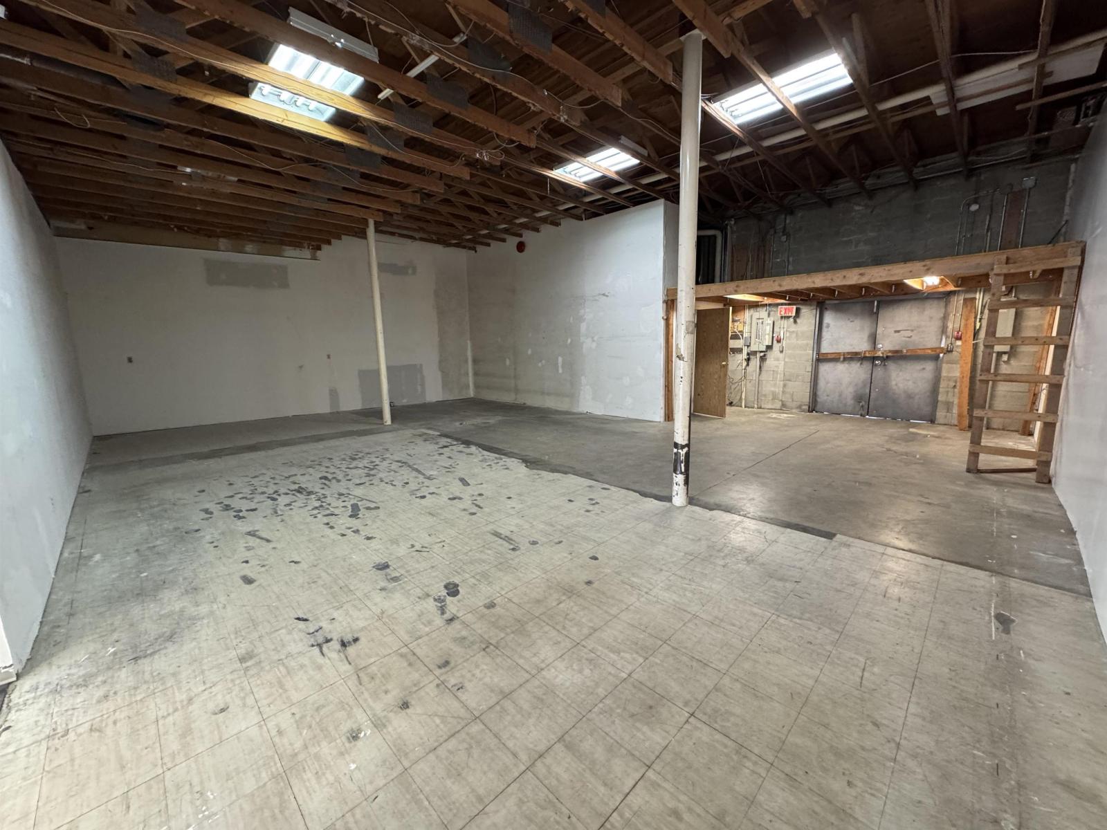 8 15551 Fraser Highway Property Photo 7