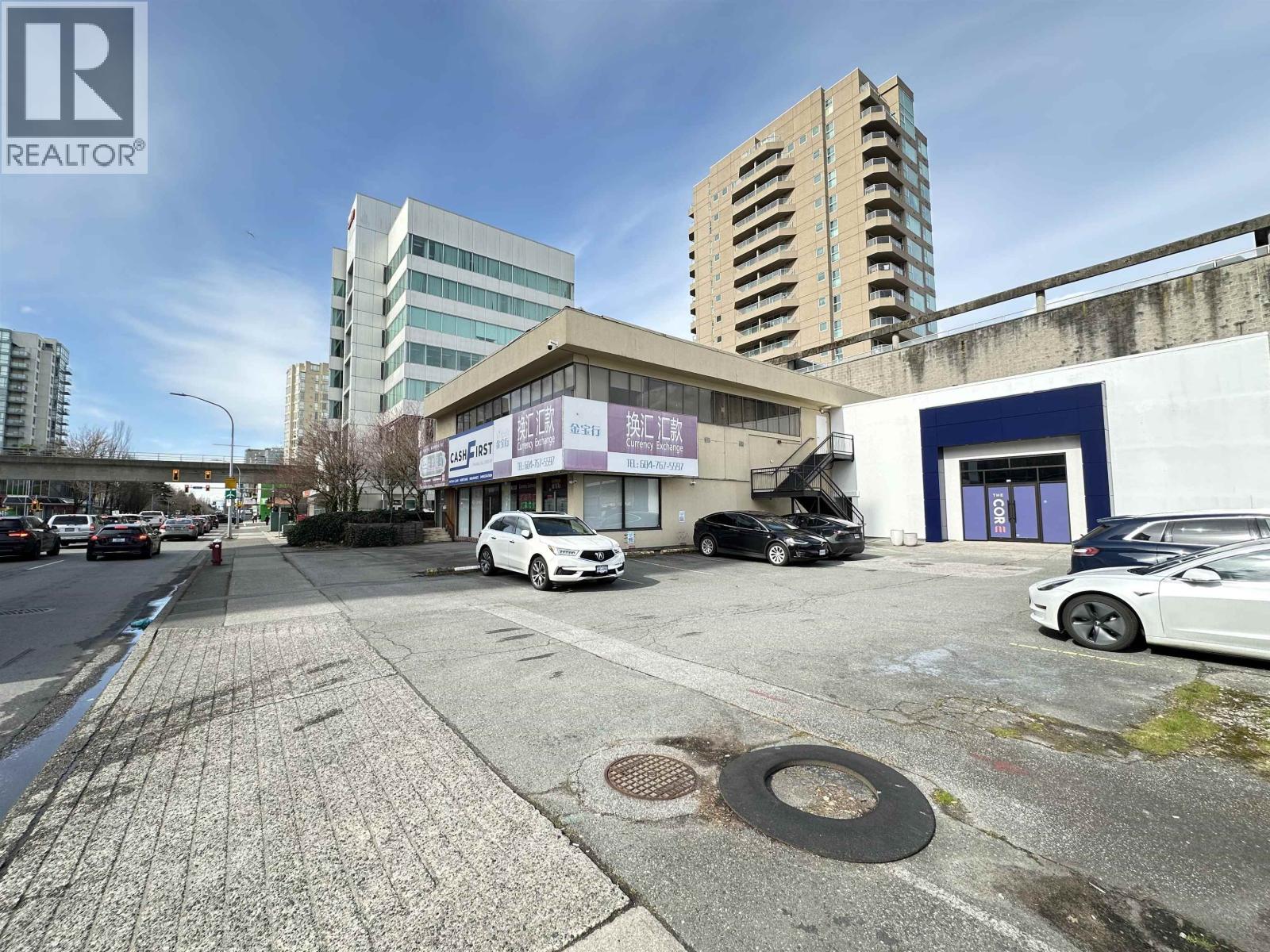 200 8091 WESTMINISTER HIGHWAY Property Photo 1