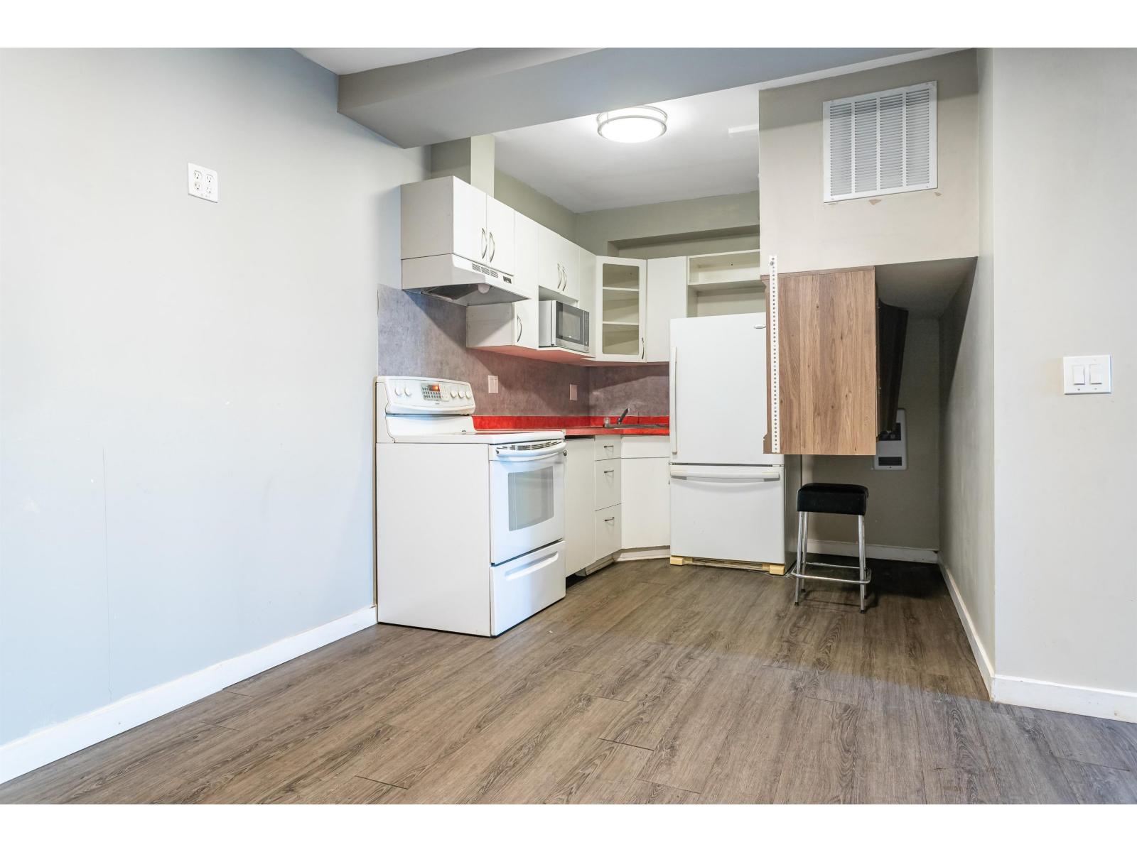 12346 114 Avenue Property Photo 17