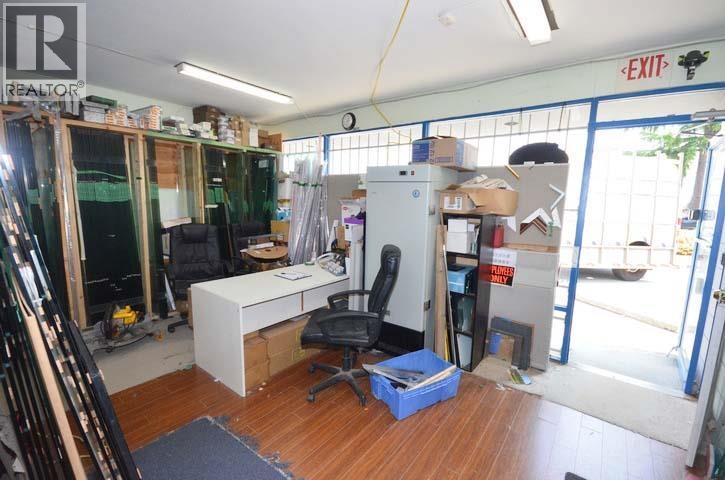 140 2981 Simpson Road Property Photo 7