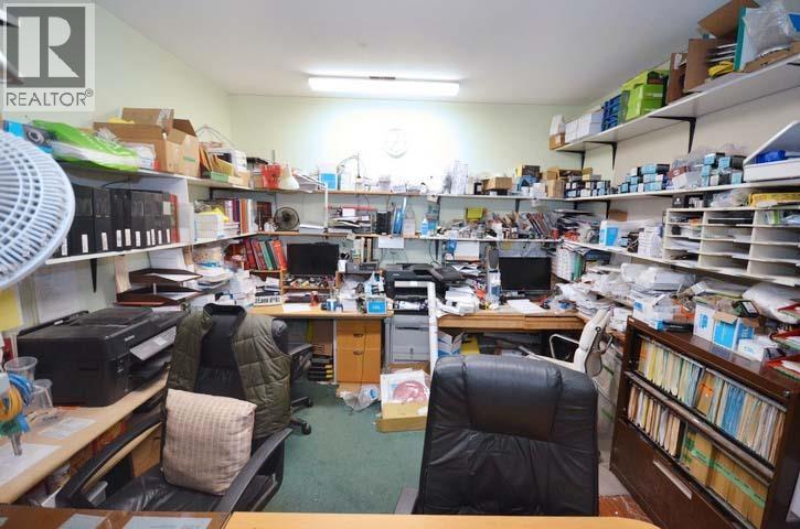 140 2981 Simpson Road Property Photo 10