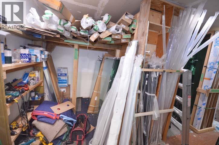 140 2981 Simpson Road Property Photo 13