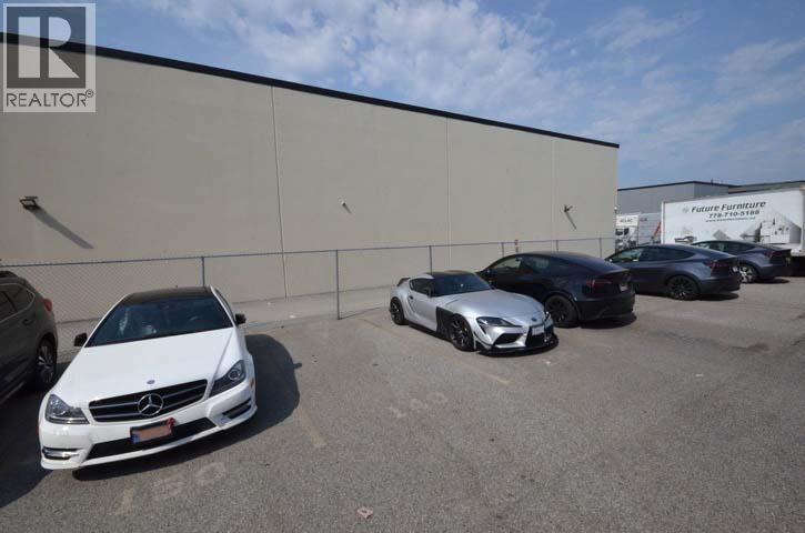 140 2981 Simpson Road Property Photo 17
