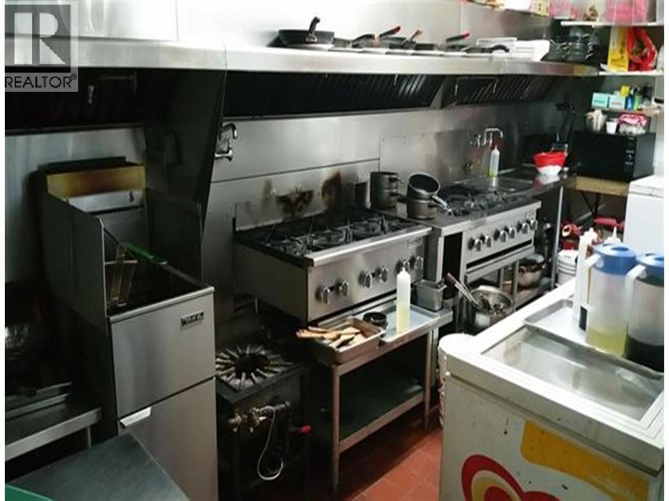 7506 Edmonds Street Property Photo 3