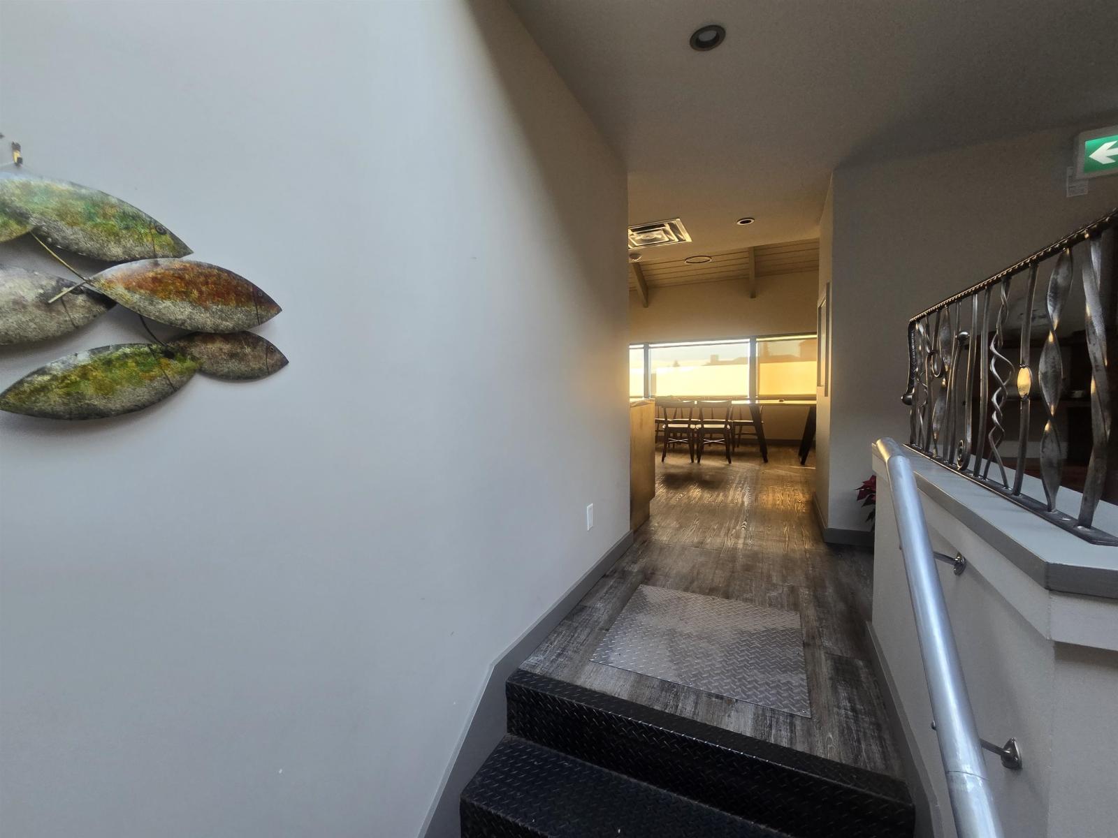 10194 152 Street Property Photo 17