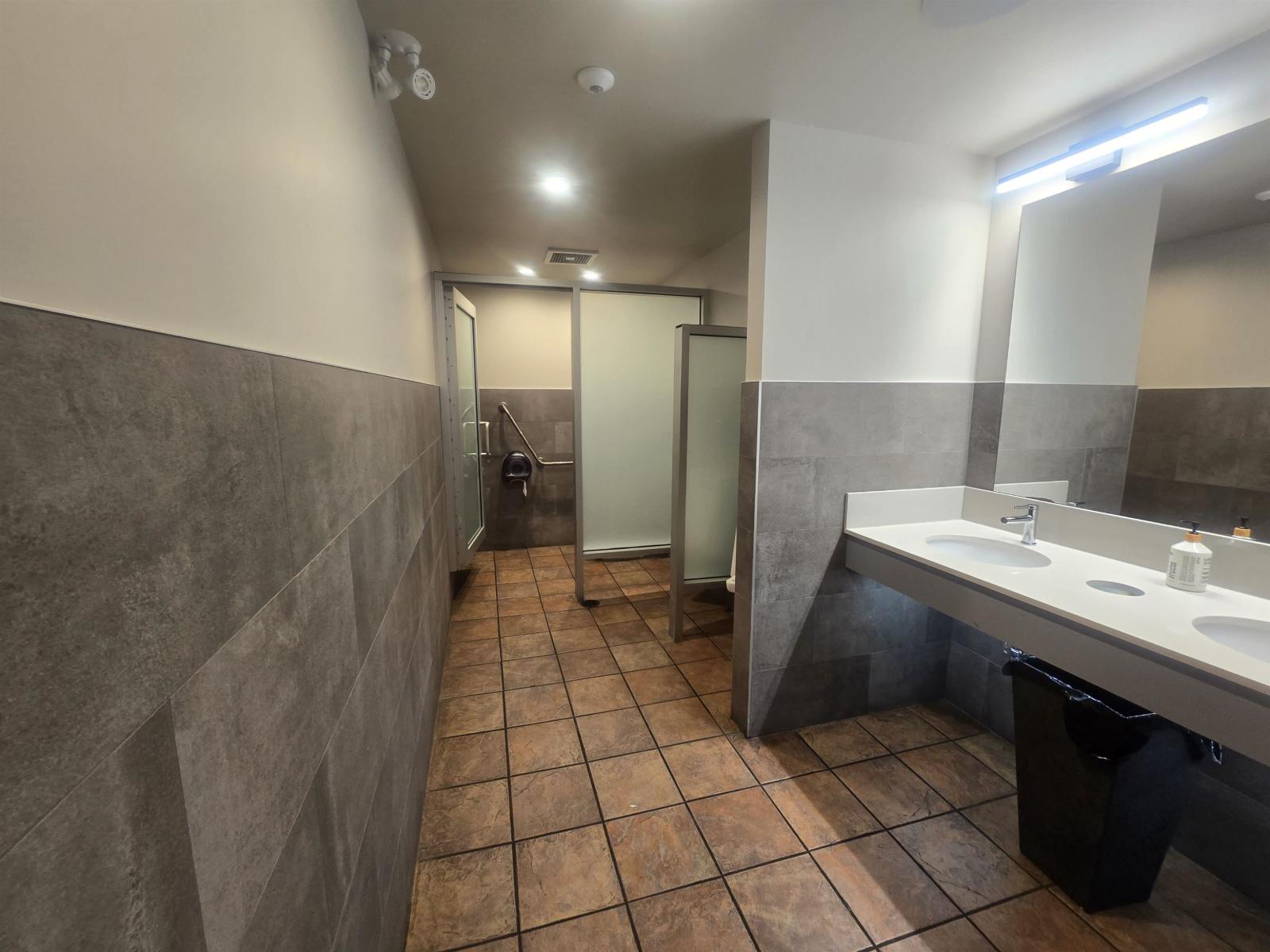 10194 152 Street Property Photo 35