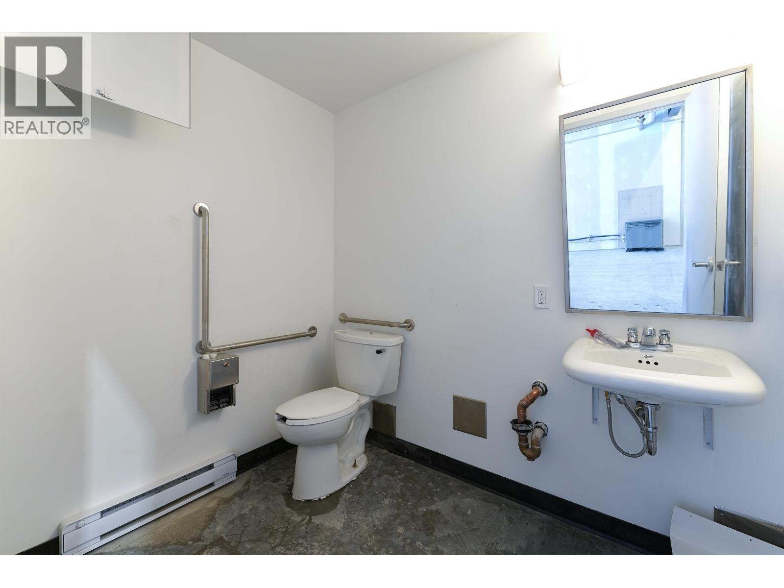 175 12128 Horseshoe Way Property Photo 4