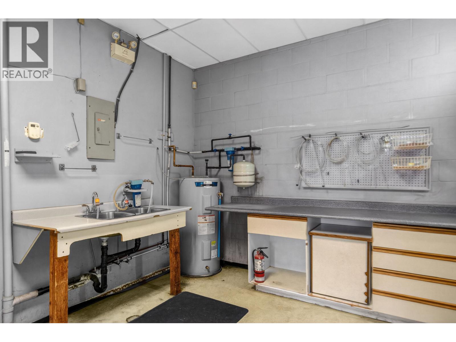 2 20306 Dewdney Trunk Road Property Photo 17
