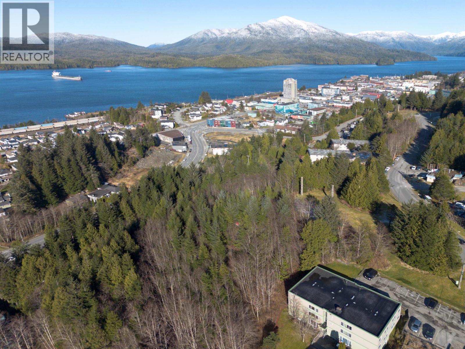 LOT 2 SUMMIT AVENUE