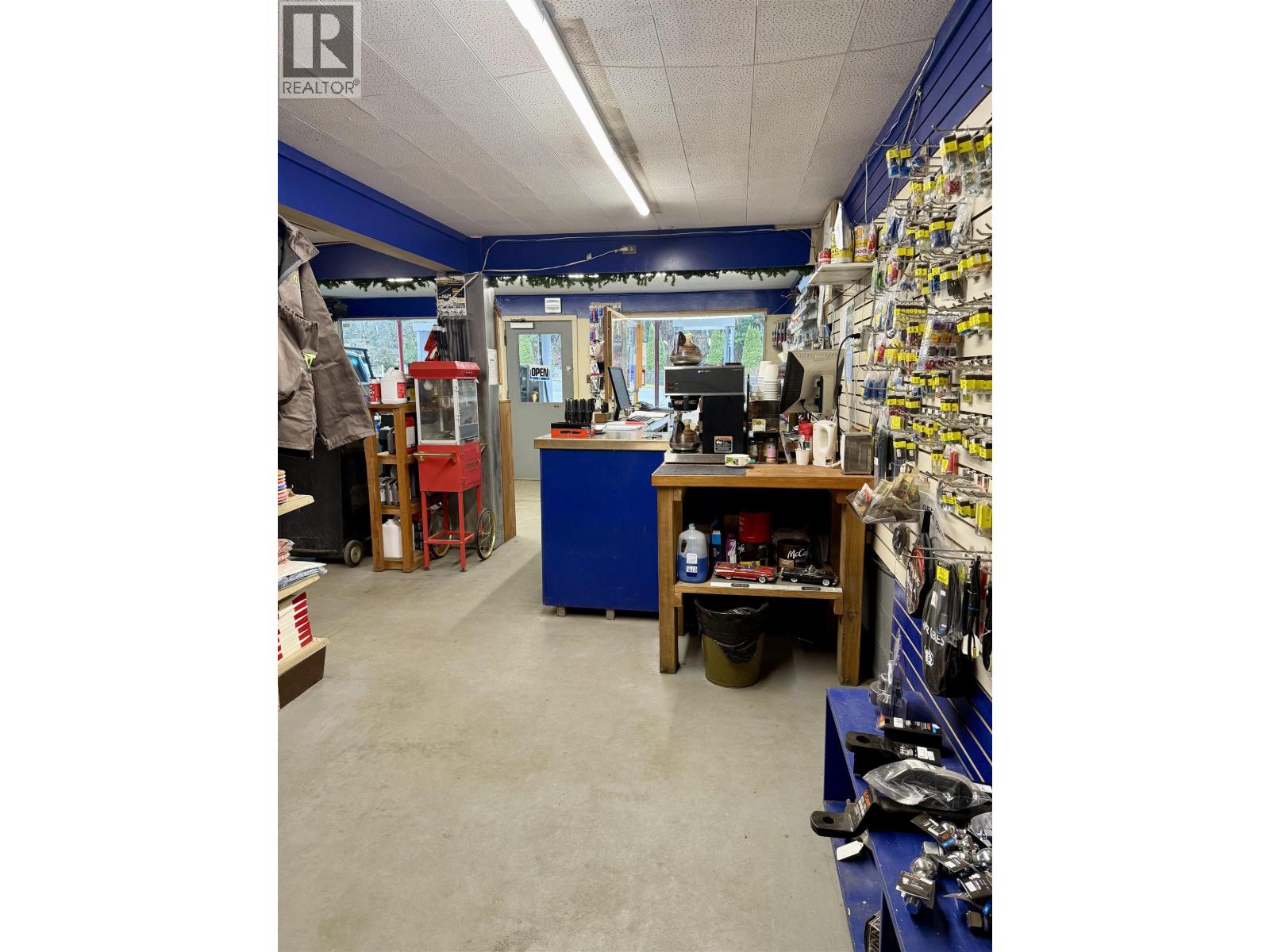 440 Mackenzie 20 Highway Property Photo 12