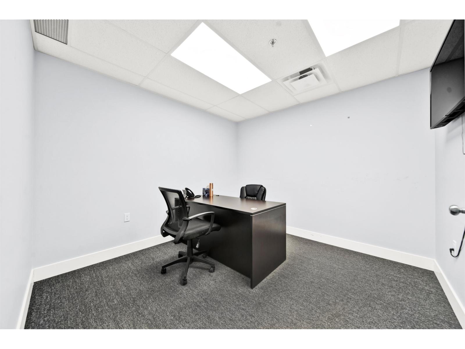 206&207 32615 South Fraser Way Property Photo 26