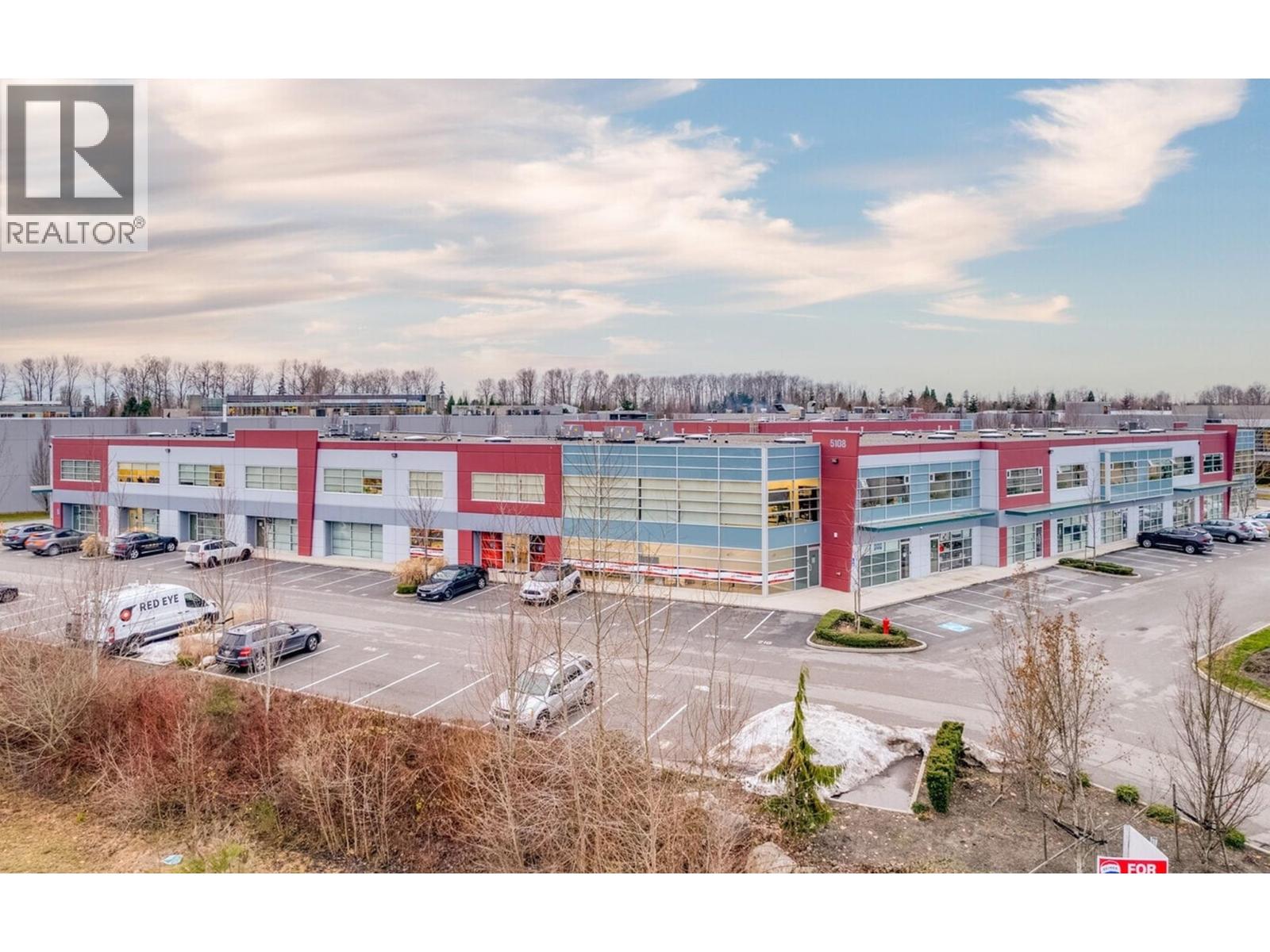 107 5108 North Fraser Way Property Photo 1