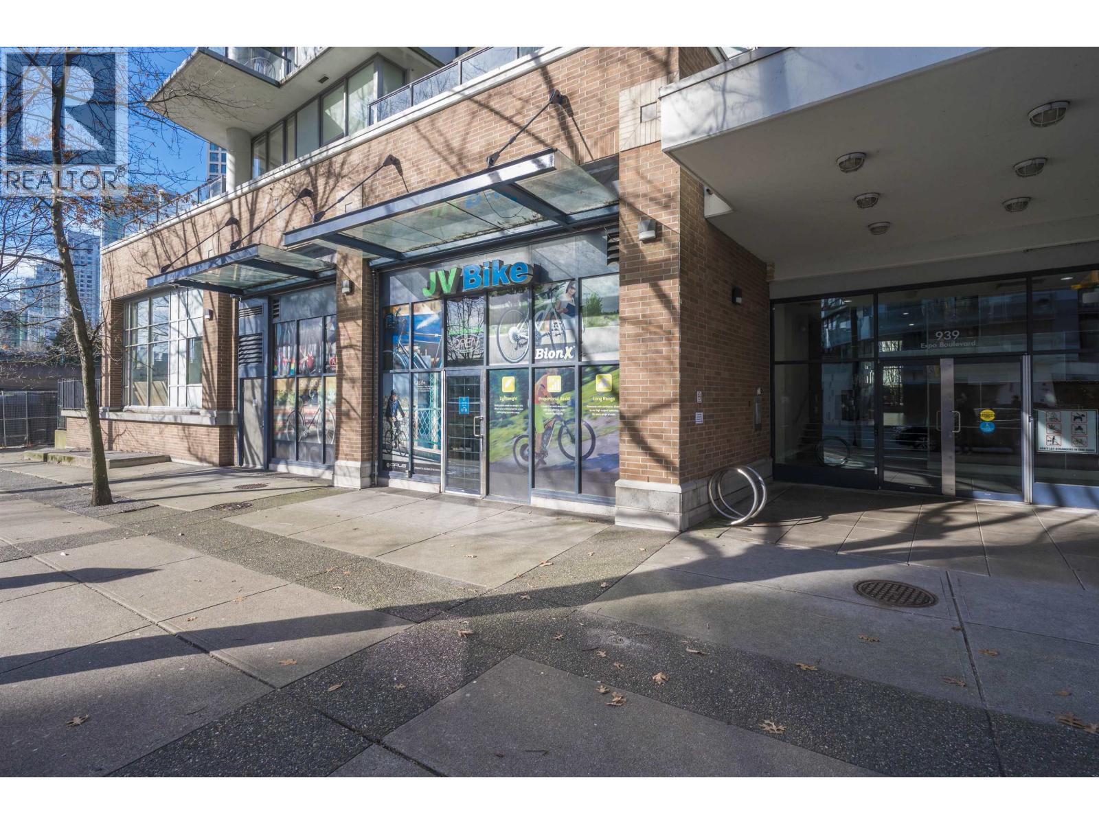 955 Expo Boulevard Property Photo 1