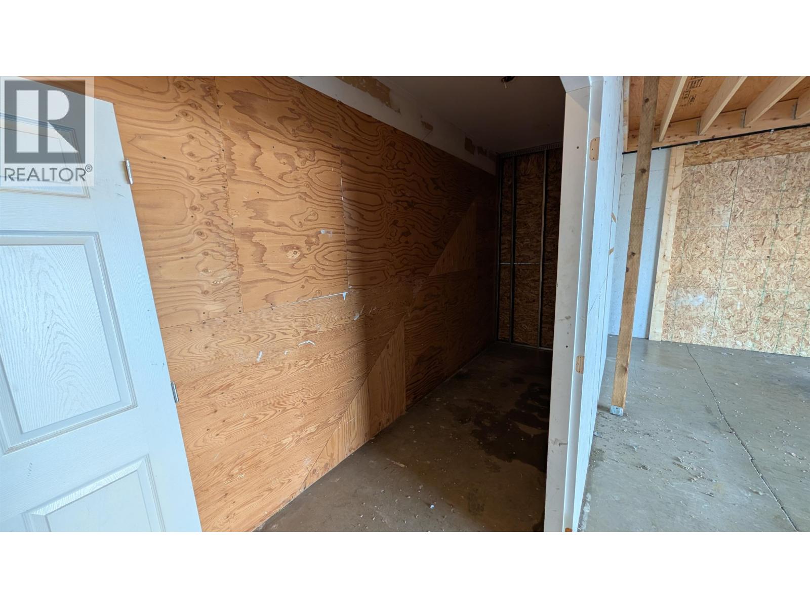 20 7228 Progress Way Property Photo 23