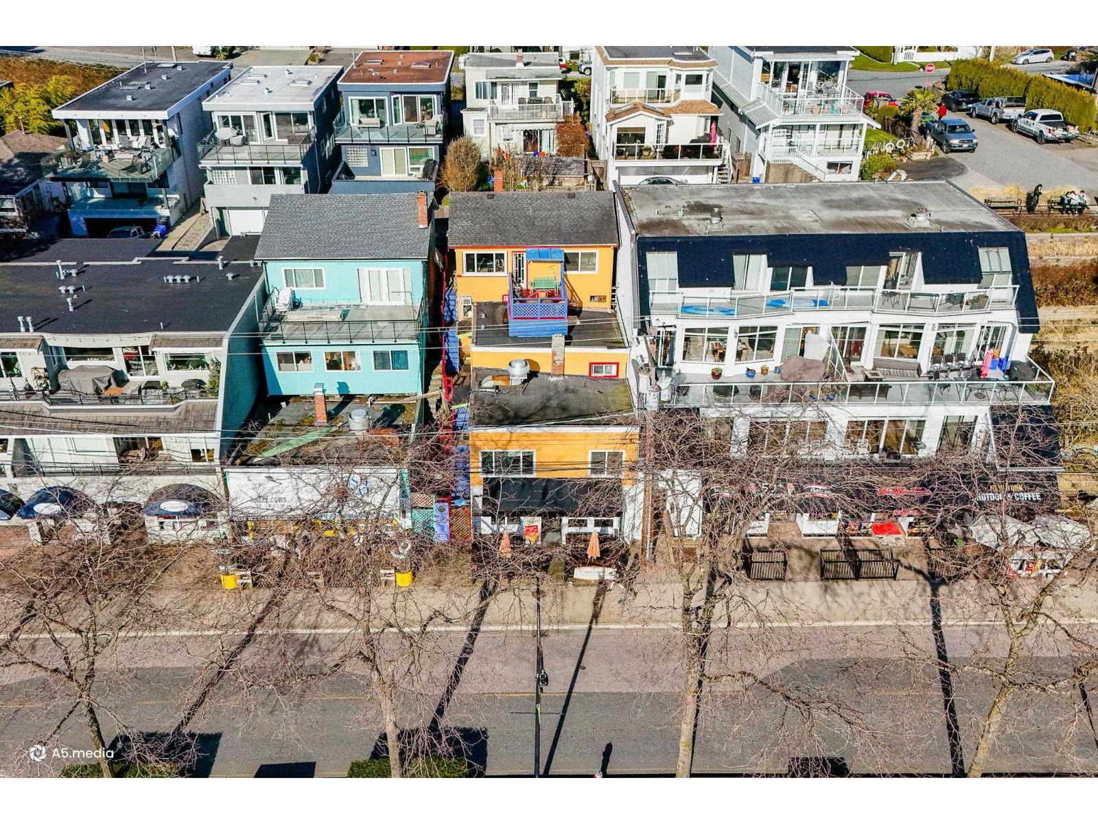 15517 Marine Drive Property Photo 5