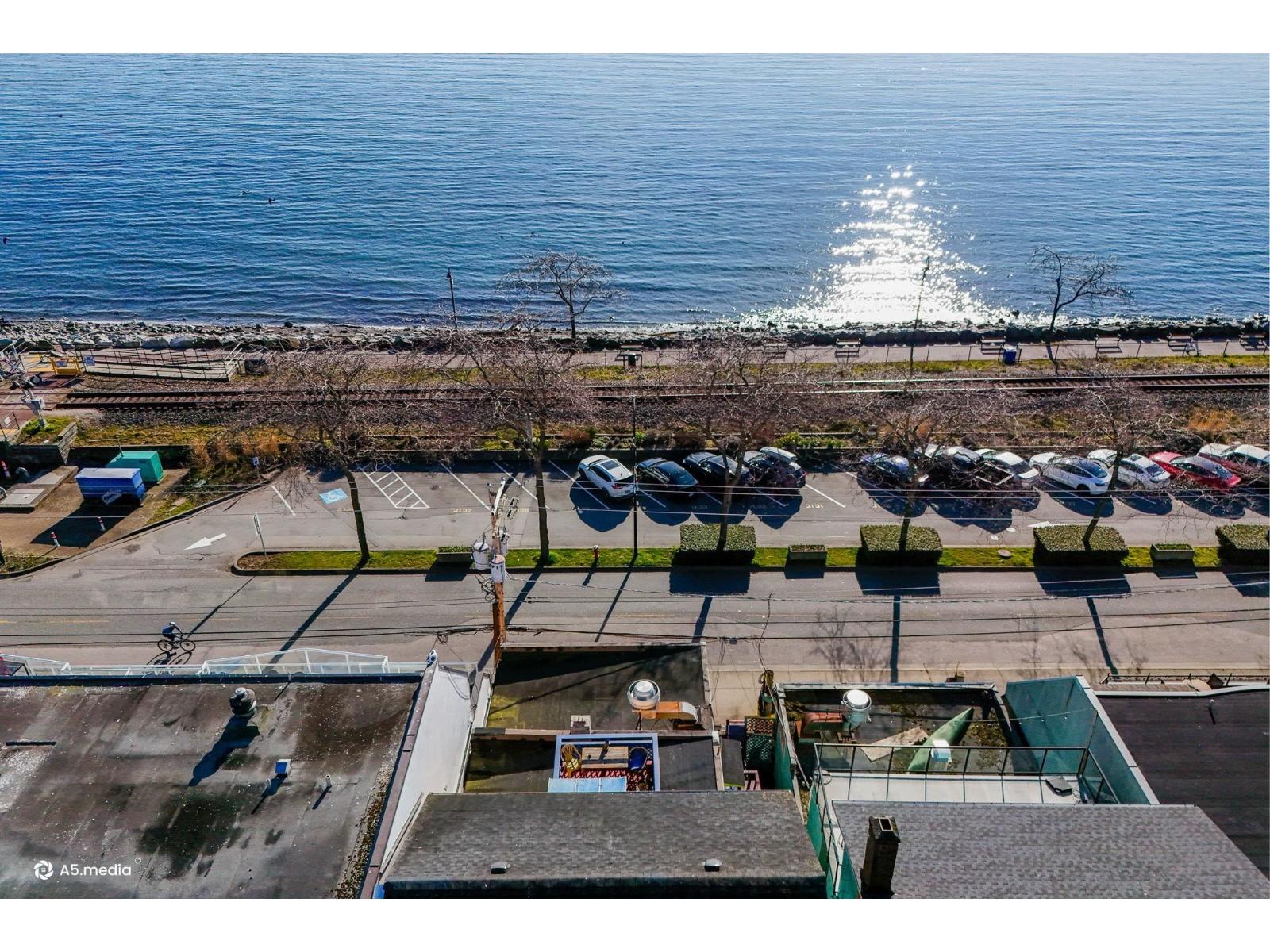15517 Marine Drive Property Photo 7