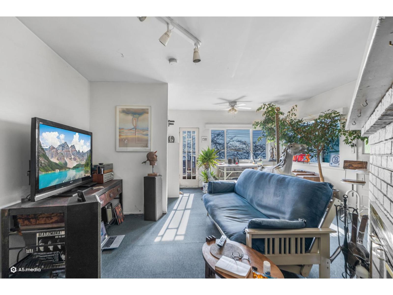 15517 Marine Drive Property Photo 12