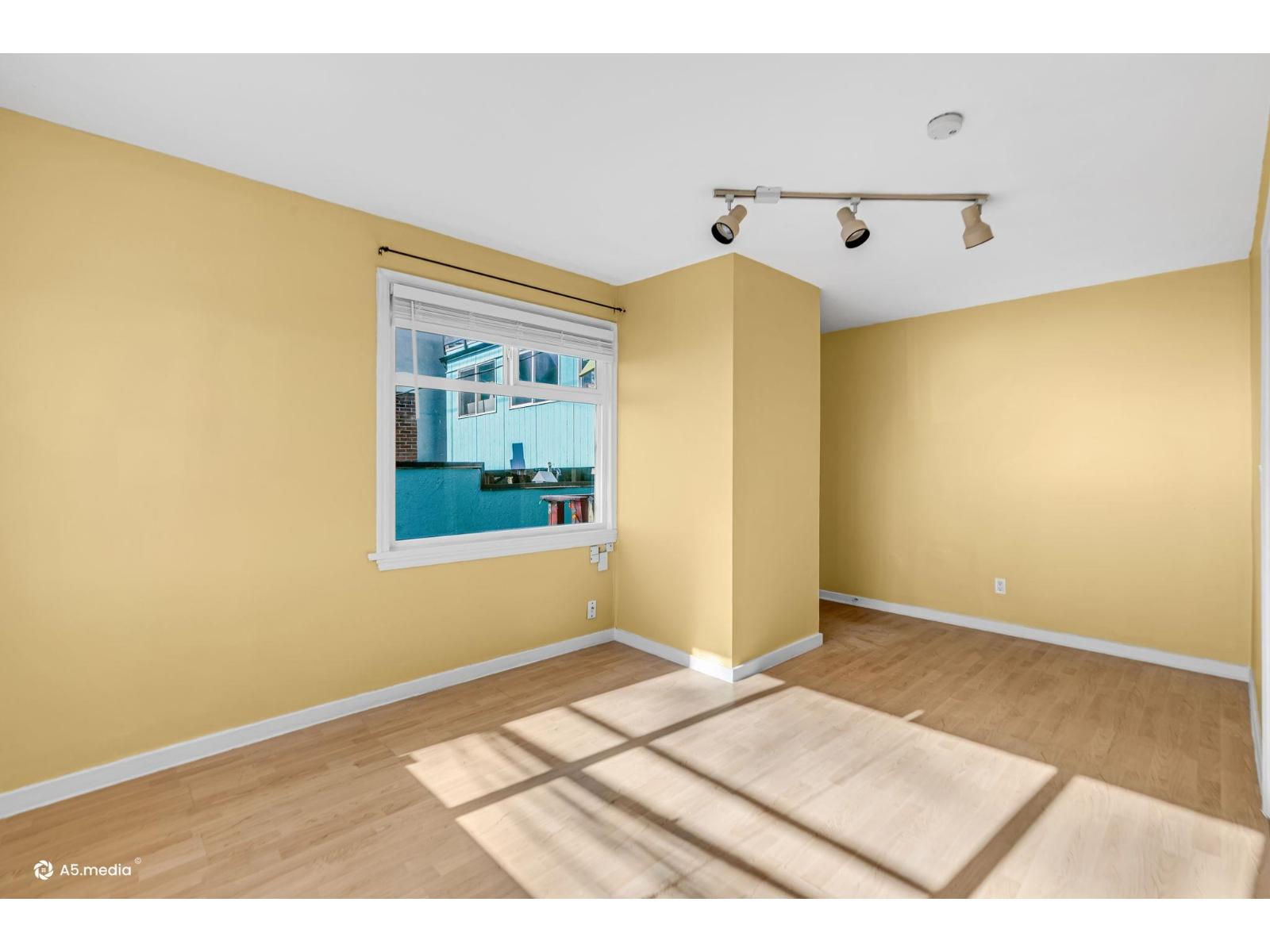 15517 Marine Drive Property Photo 14