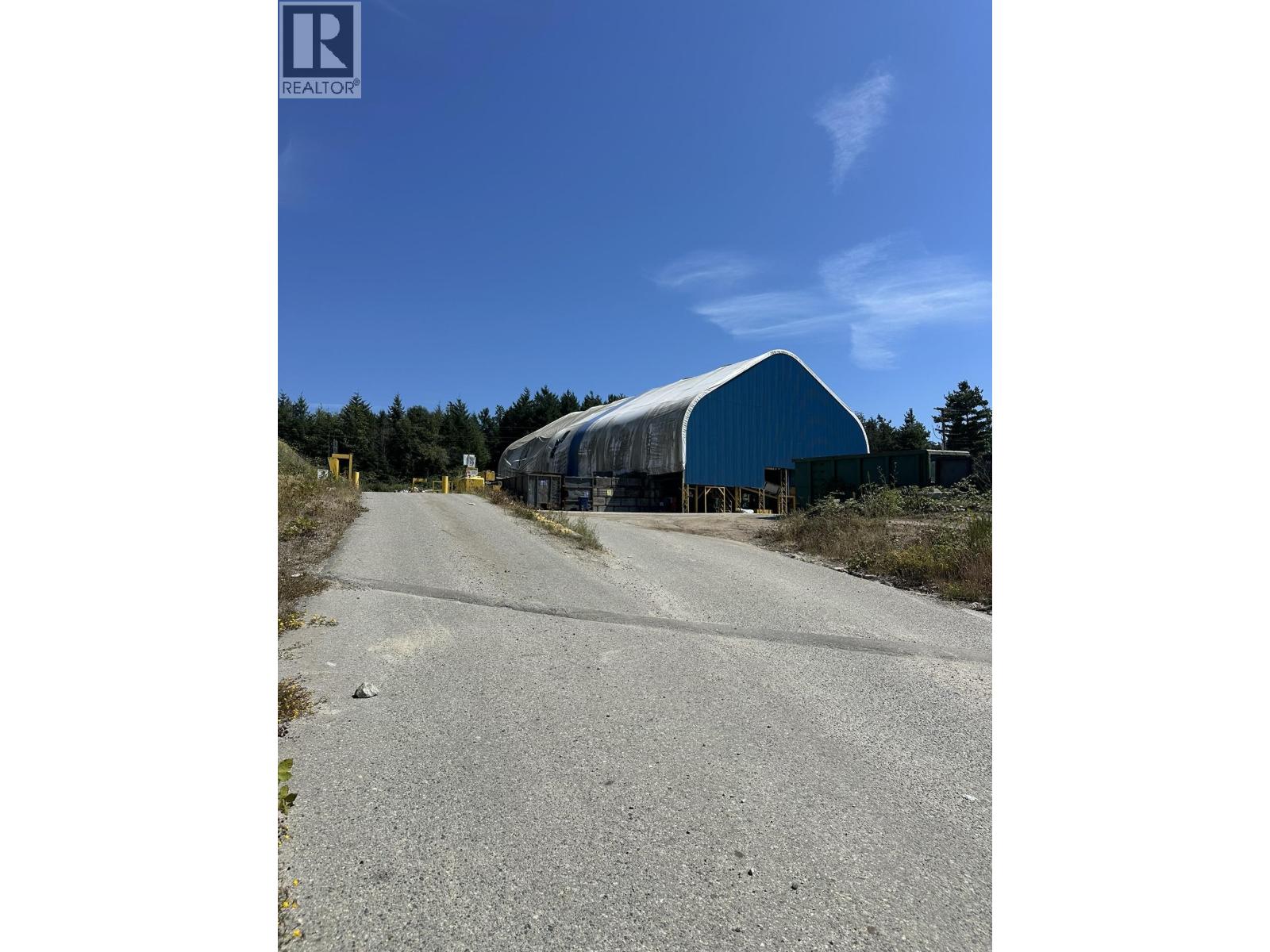 5926 Sechelt Inlet Road Property Photo 5