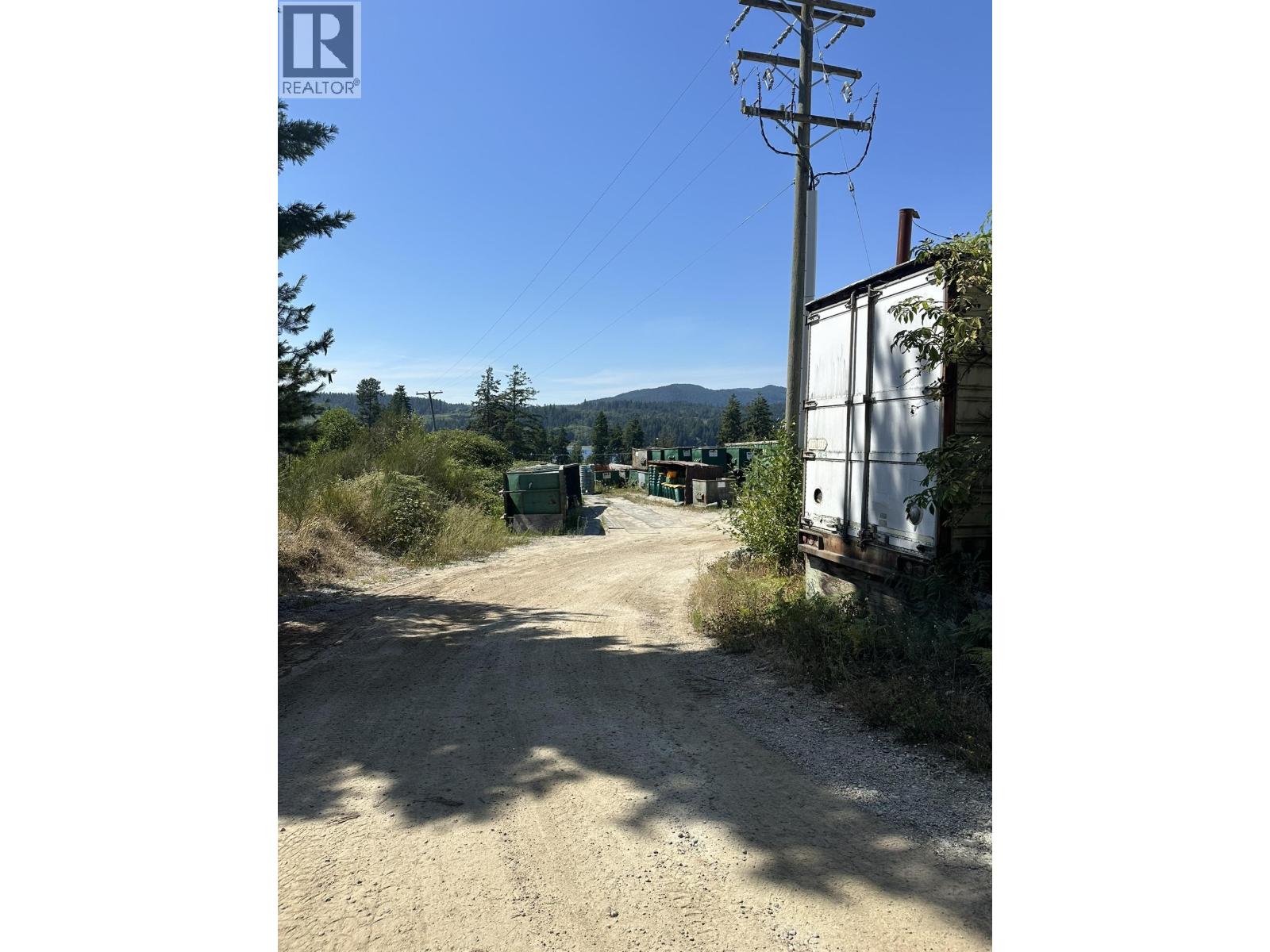 5926 Sechelt Inlet Road Property Photo 22
