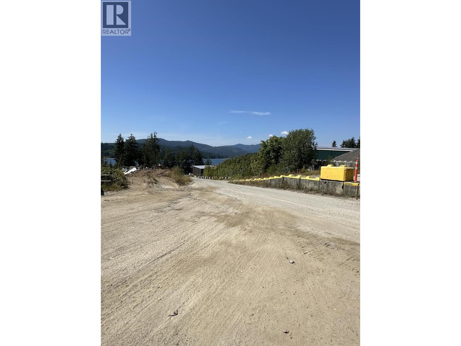5926 Sechelt Inlet Road Property Photo 31