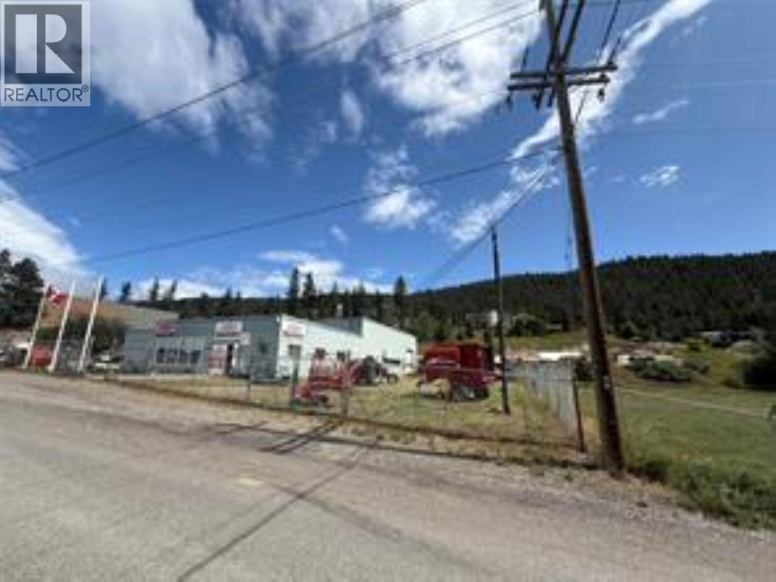 208 N Broadway Avenue Property Photo 8