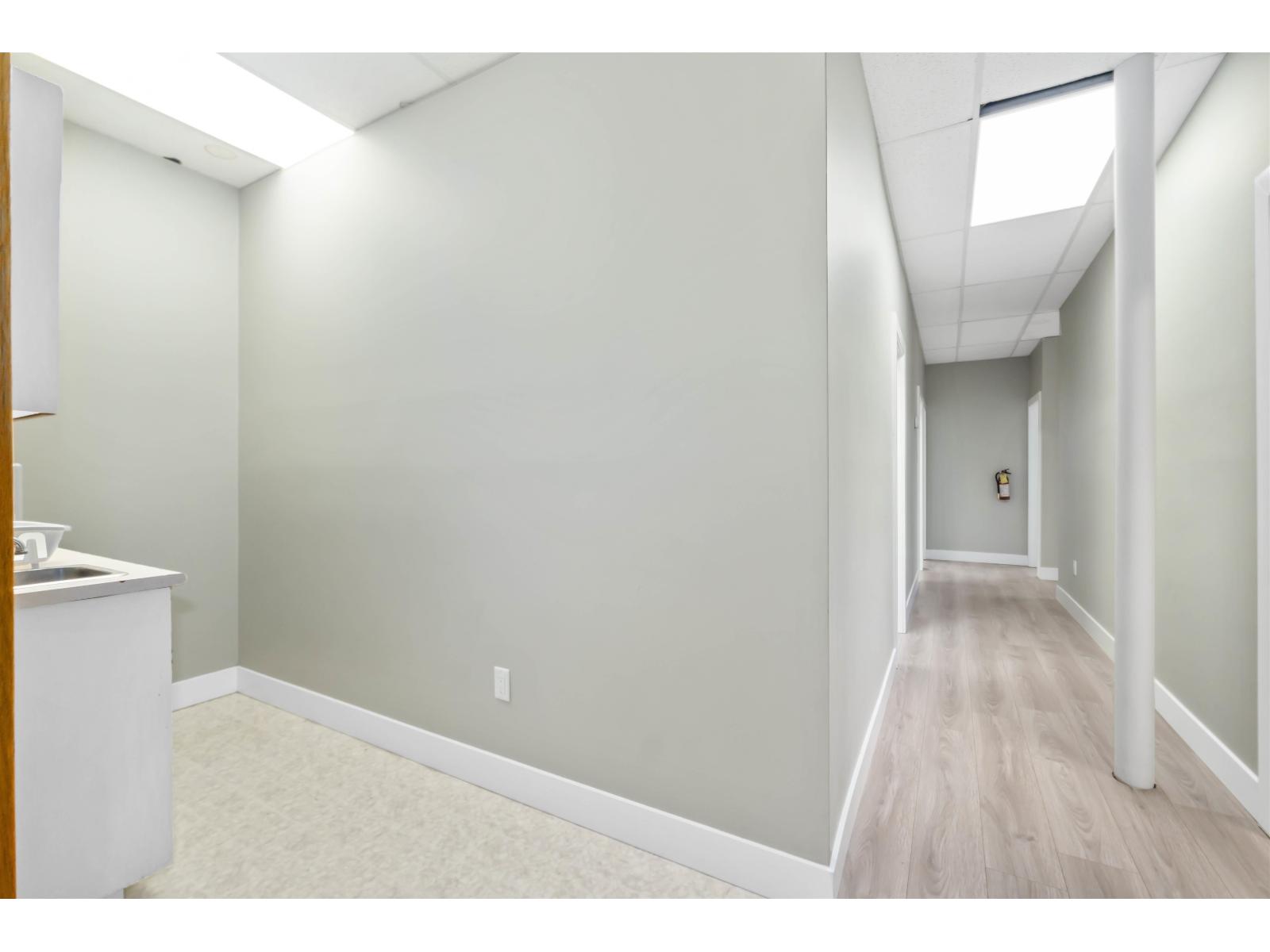 205 31549 South Fraser Way Property Photo 37