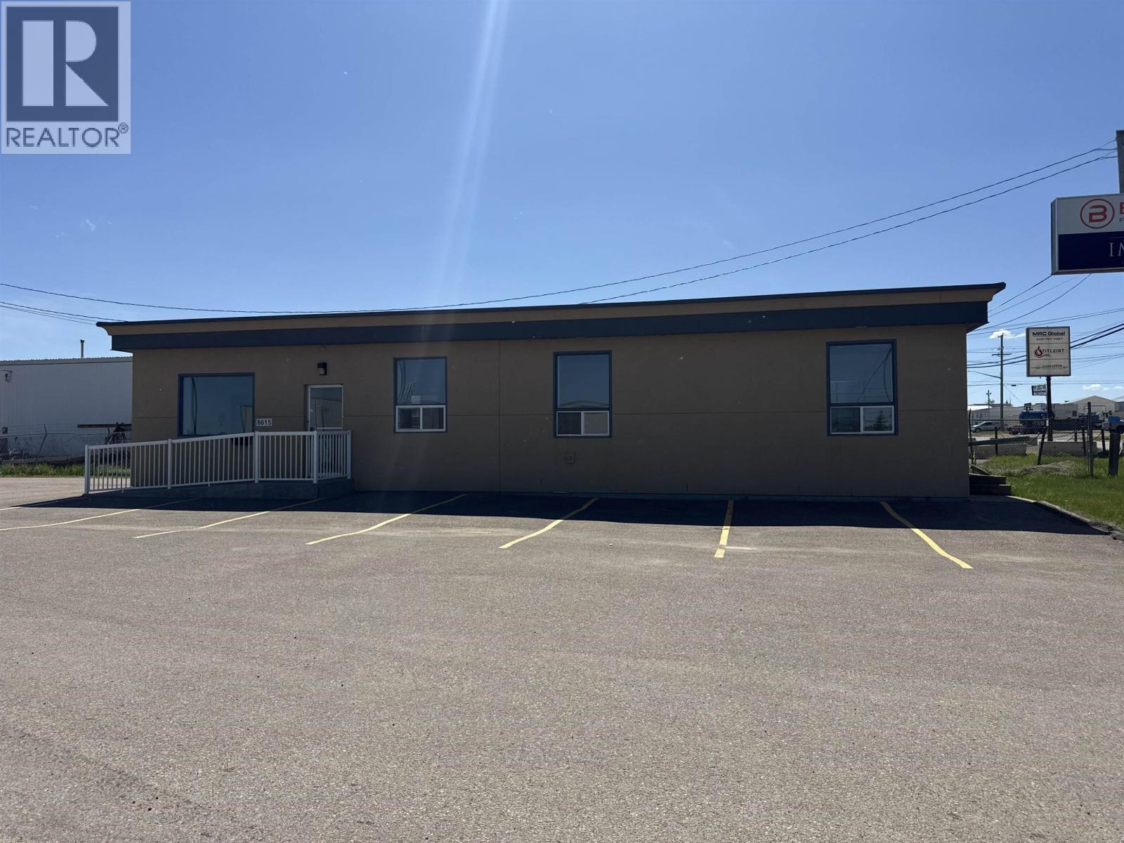 8615 100 Street Property Photo 2