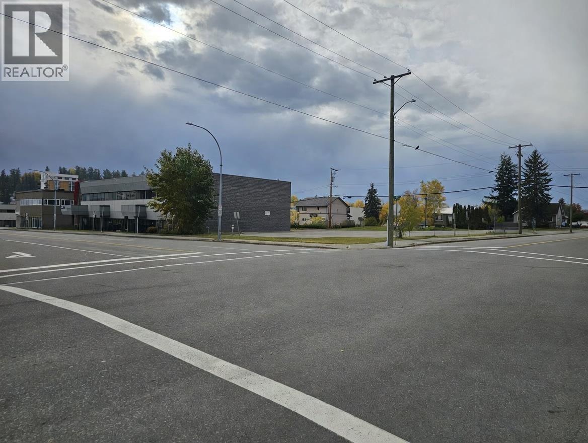 101 1577 7th Avenue Property Photo 2