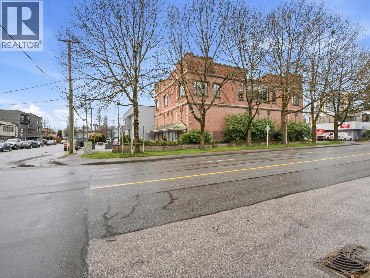 1496 Rupert Street Property Photo 3