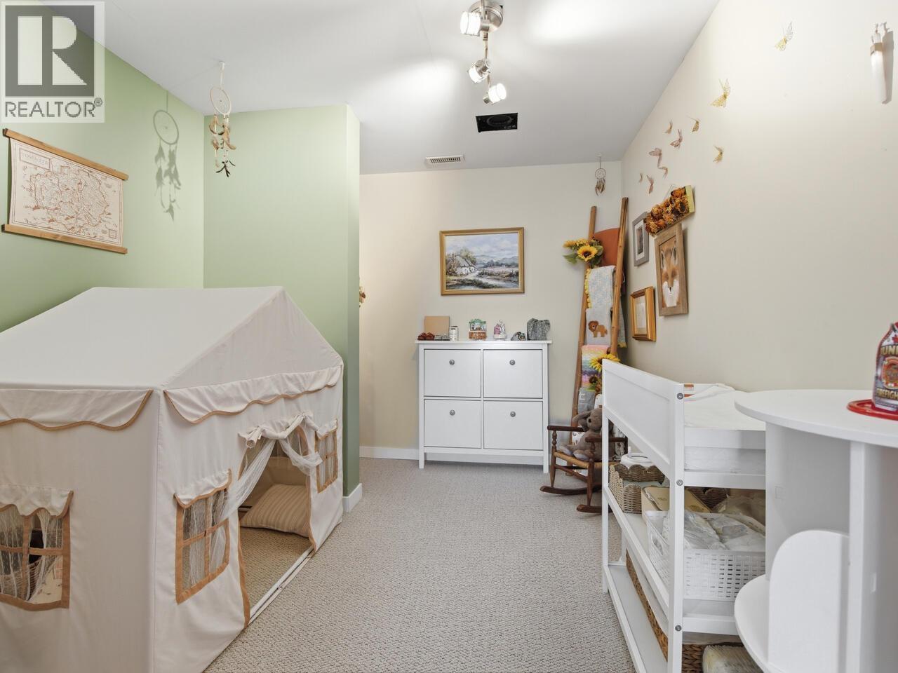 1496 Rupert Street Property Photo 15
