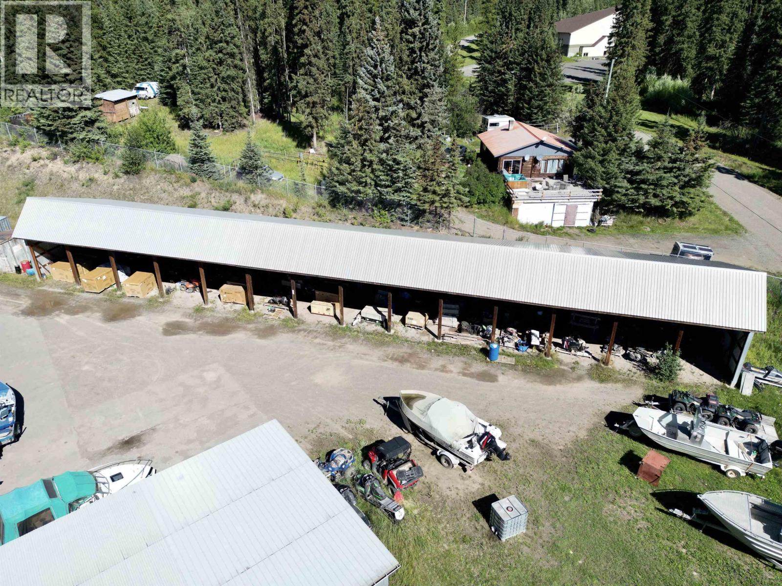 905 E 16 Highway Property Photo 10
