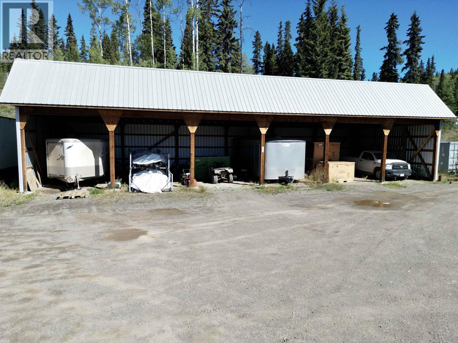 905 E 16 Highway Property Photo 14