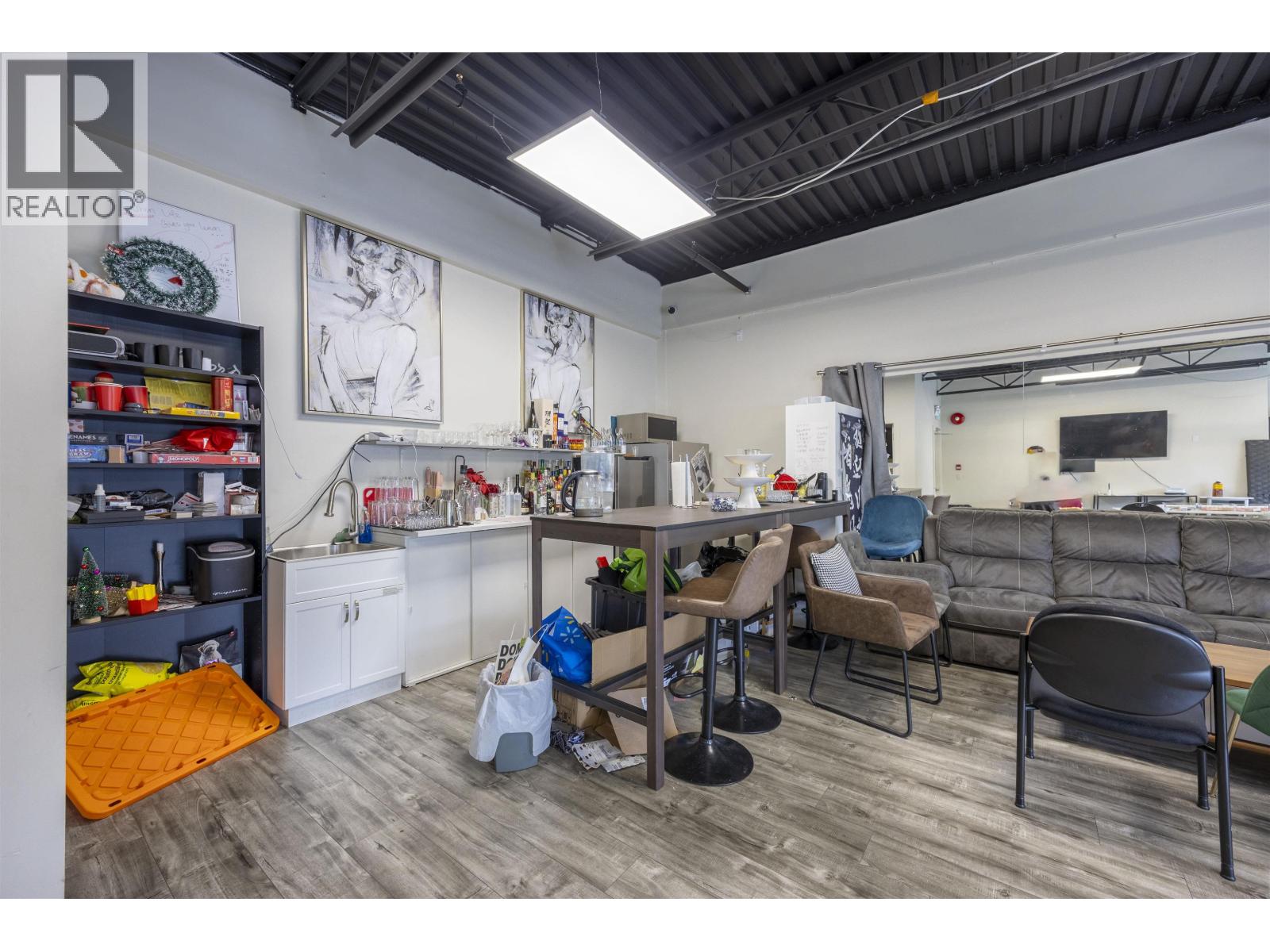 2030 9111 Beckwith Road Property Photo 14