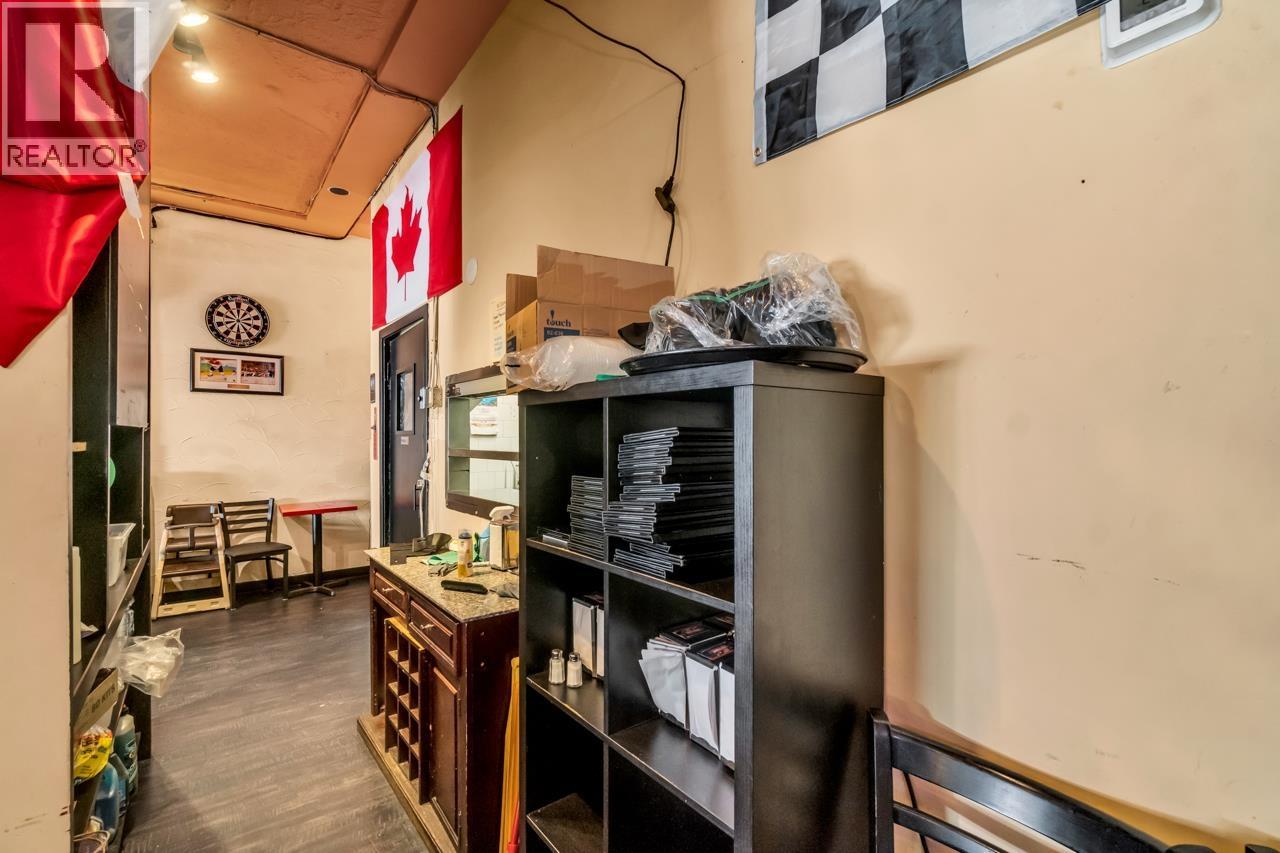 3364 Cambie Street Property Photo 13