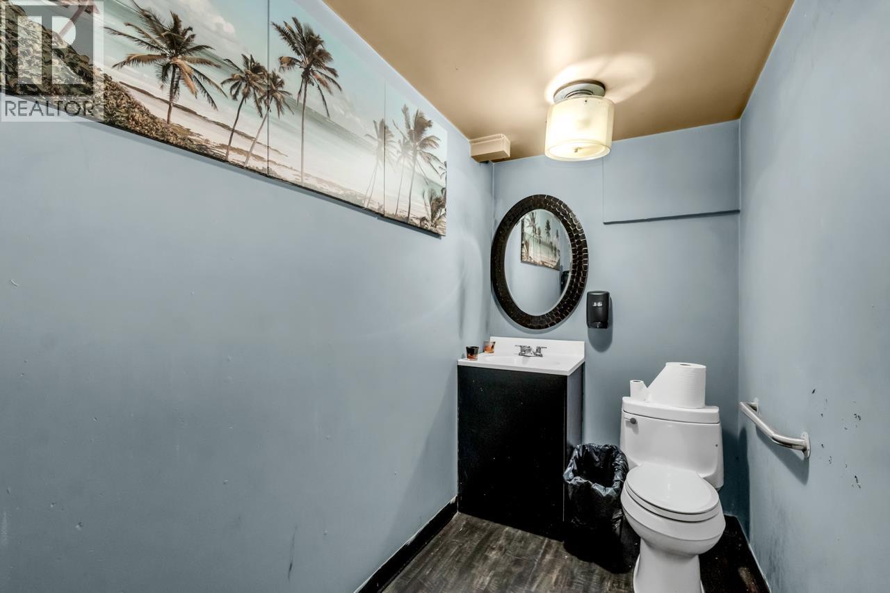 3364 Cambie Street Property Photo 20