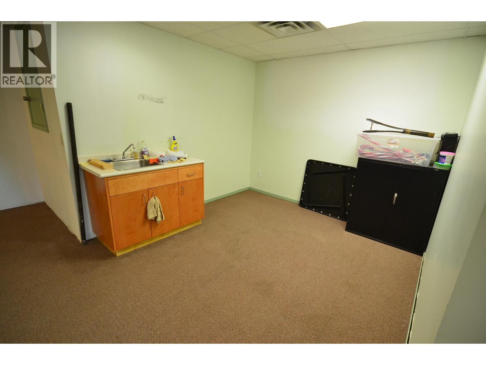 1 10032 99 Avenue Property Photo 13