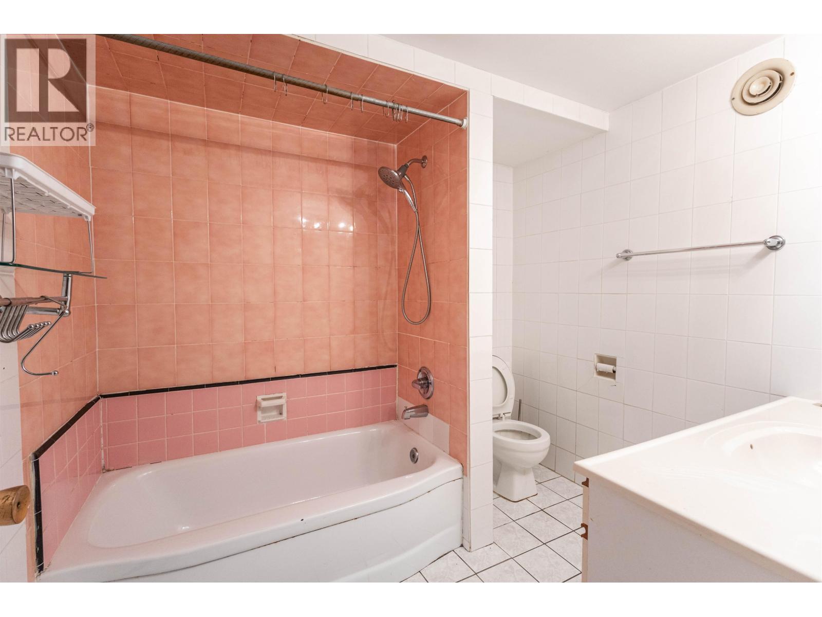 6653 Main Street Property Photo 14