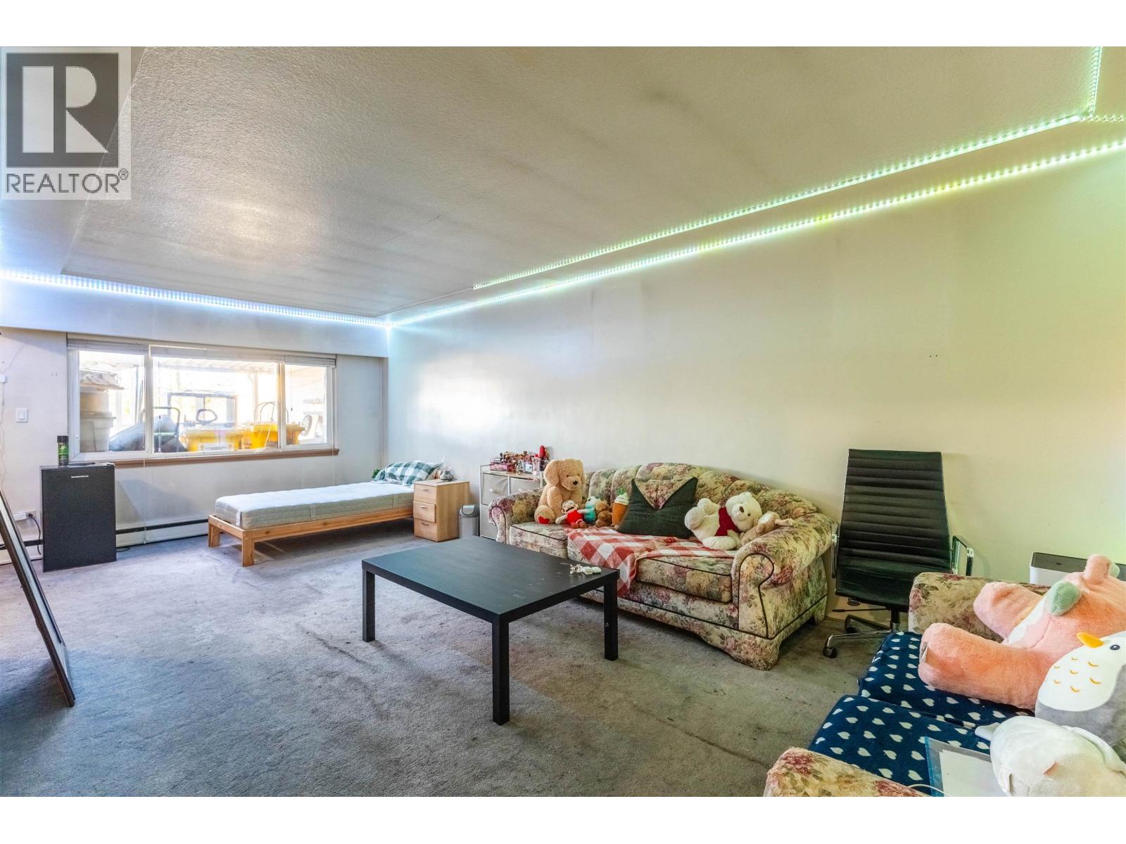 6653 Main Street Property Photo 25