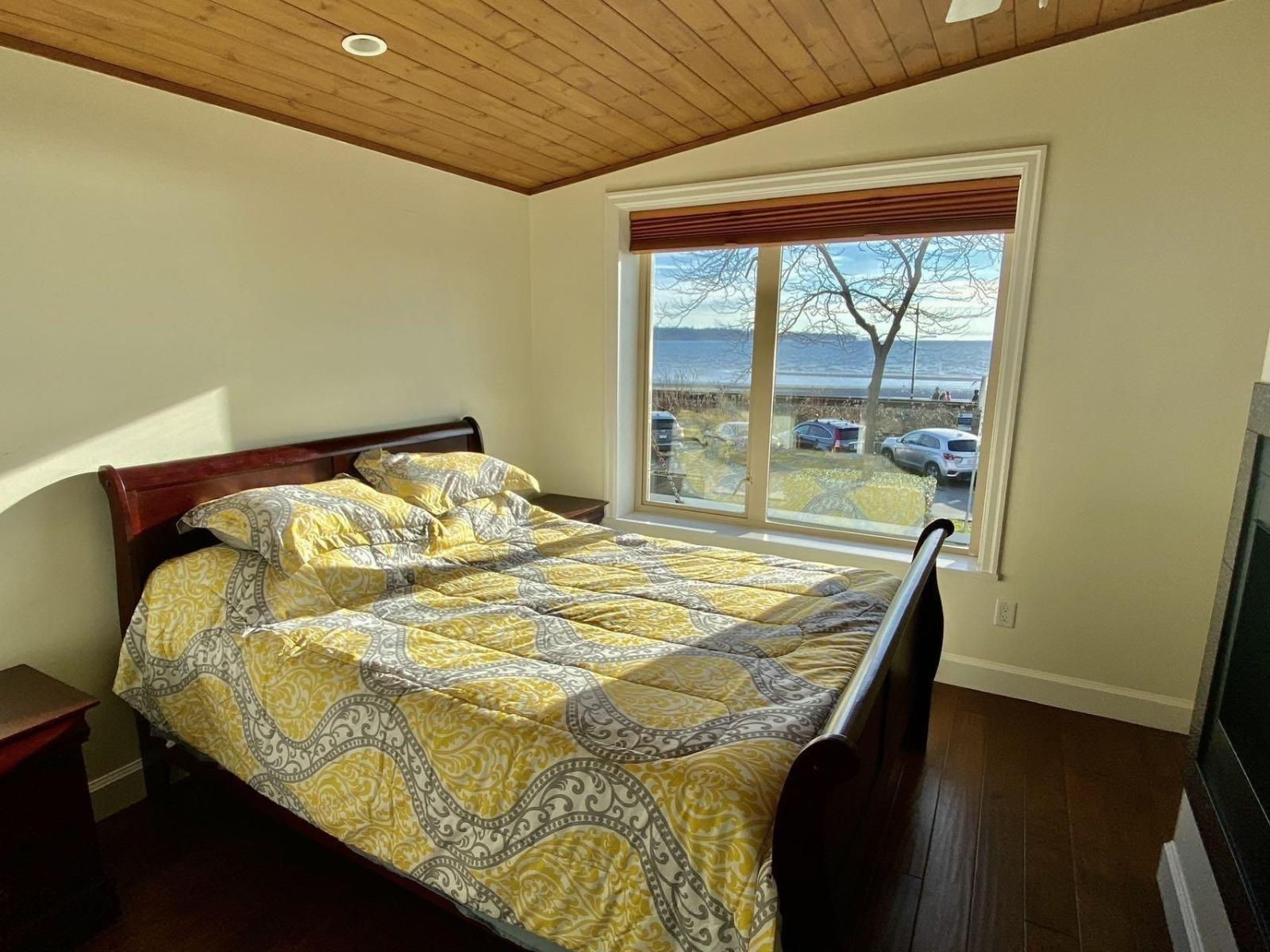 15491 Marine Drive Property Photo 14