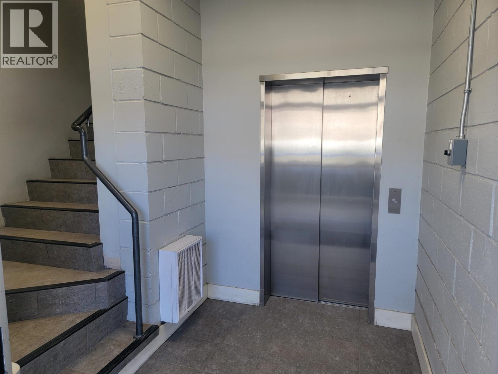 401 Quebec Street Property Photo 8