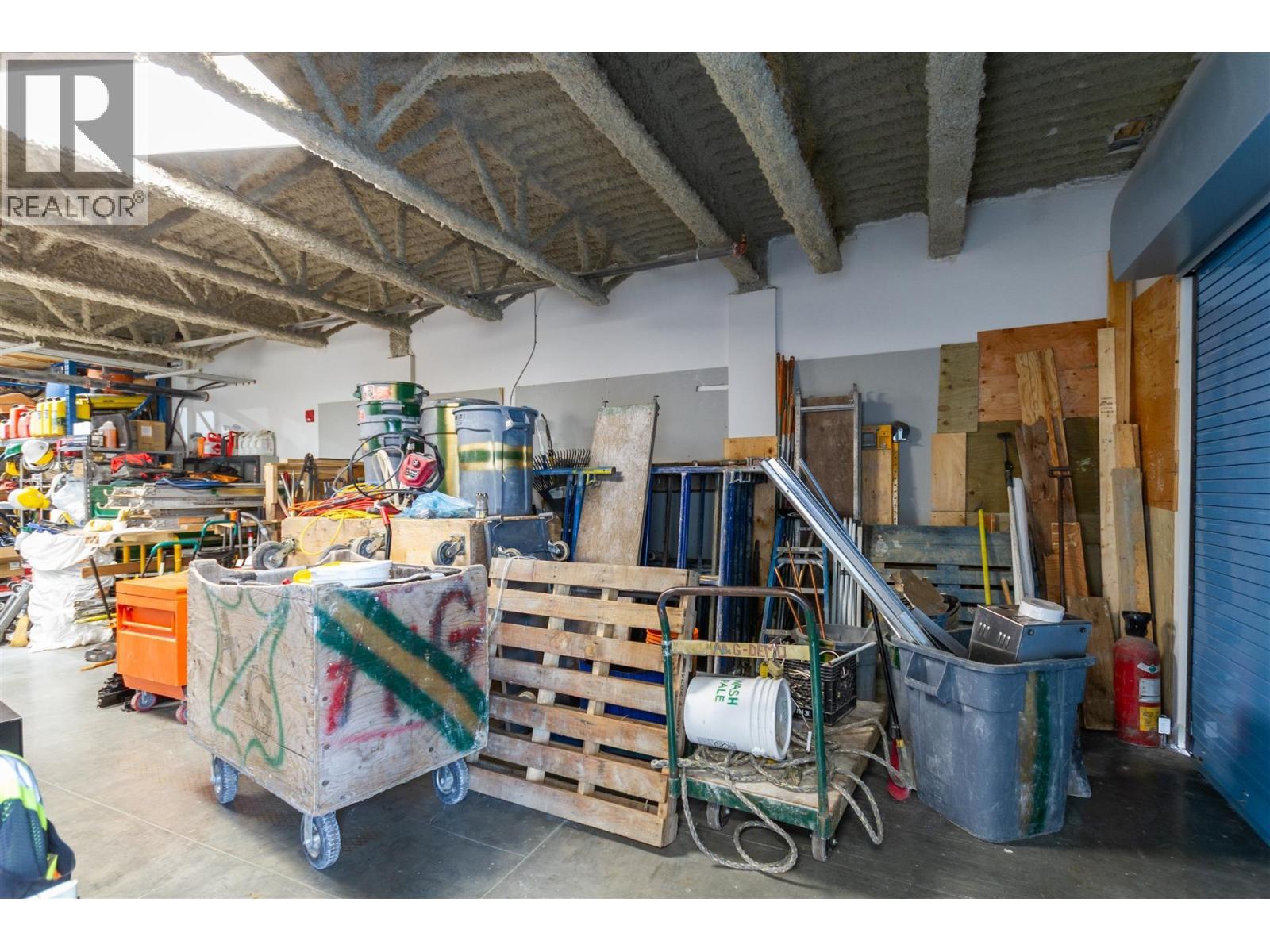 102 4888 Vanguard Road Property Photo 15