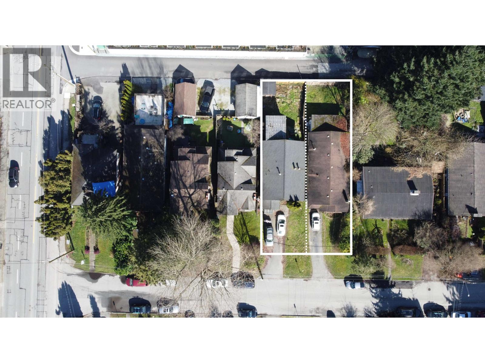 1542 Bond Street Property Photo 2